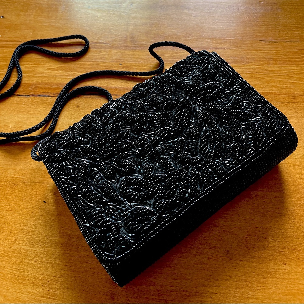 Vintage 1980s glass beaded clutch with shoulder strap